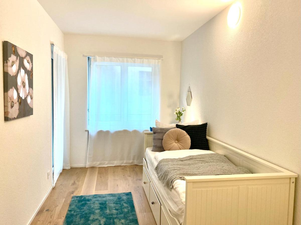 Apartament Glad Spot - Liestal - 10 Min From Basel - Central, Design & Netflix Zewnętrze zdjęcie